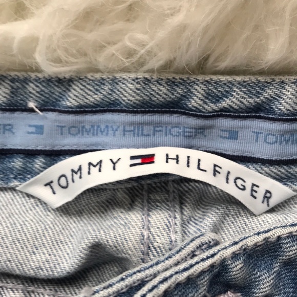 4/$25 VTG TOMMY HILFIGER LIGHT WASH DENIM SKIRT‎ - Picture 2 of 6